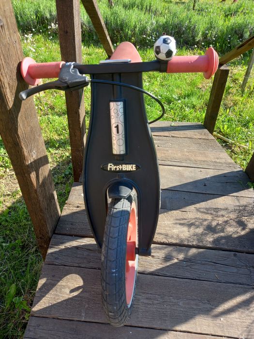 Колело за баланс First Bike Limited
