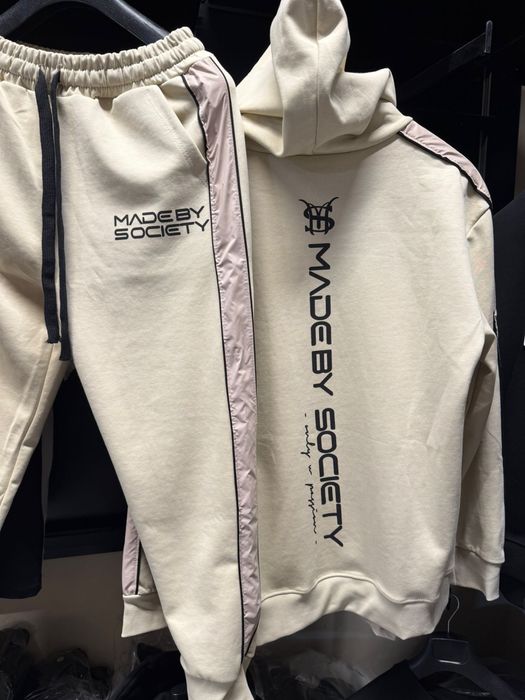 Trening made by society