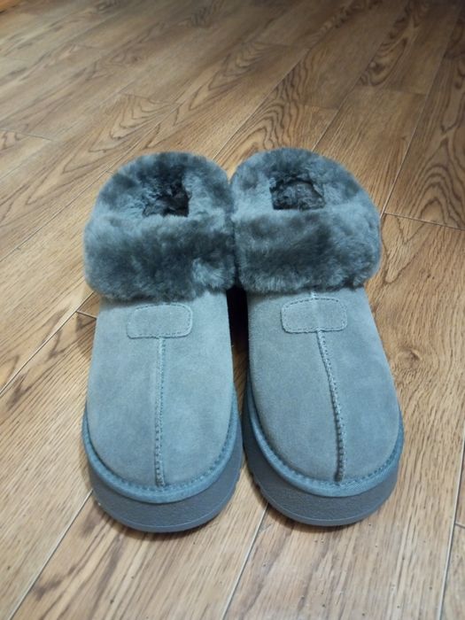 Продам угги натуралк 39-39.5