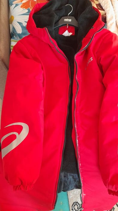 Продам куртку для подростков