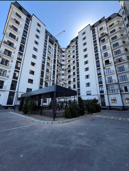 Obi Hayot  3/7/10 75m²