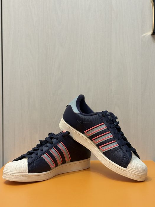 Adidas Superstar