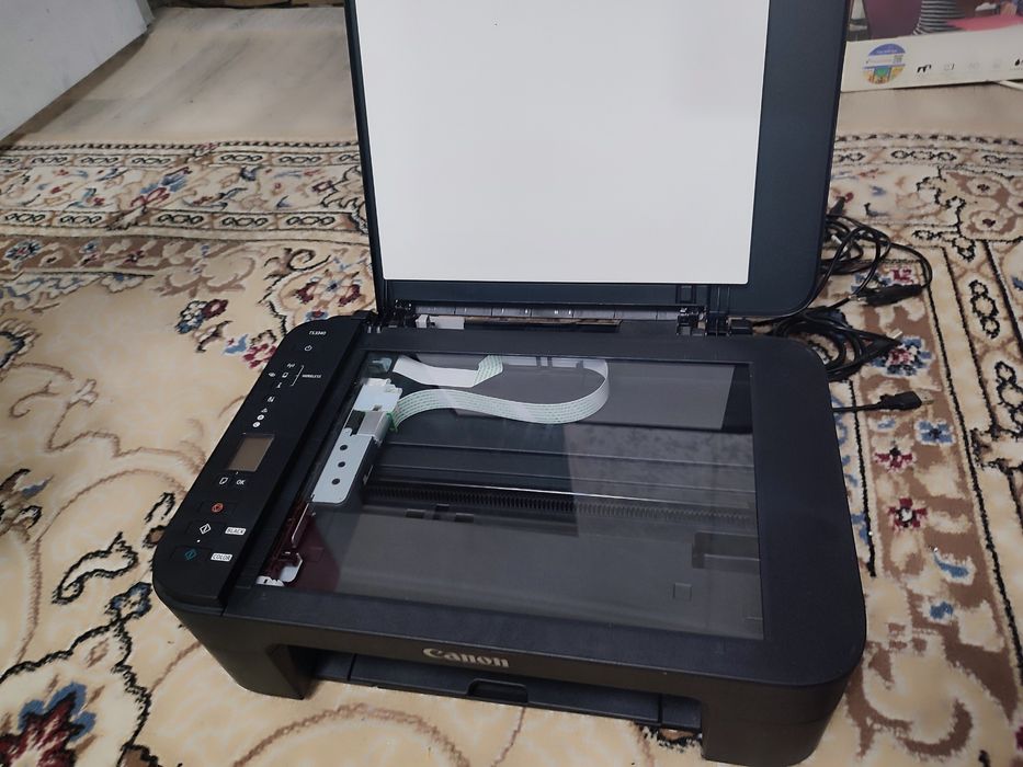 Принтер, совсем новый.