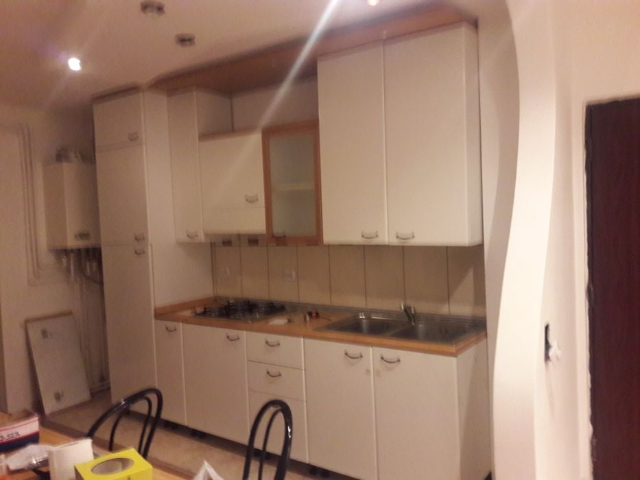 PF Închiriez apartament