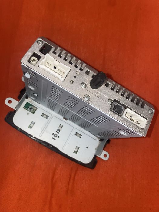 Radio cu bluetooth dacia