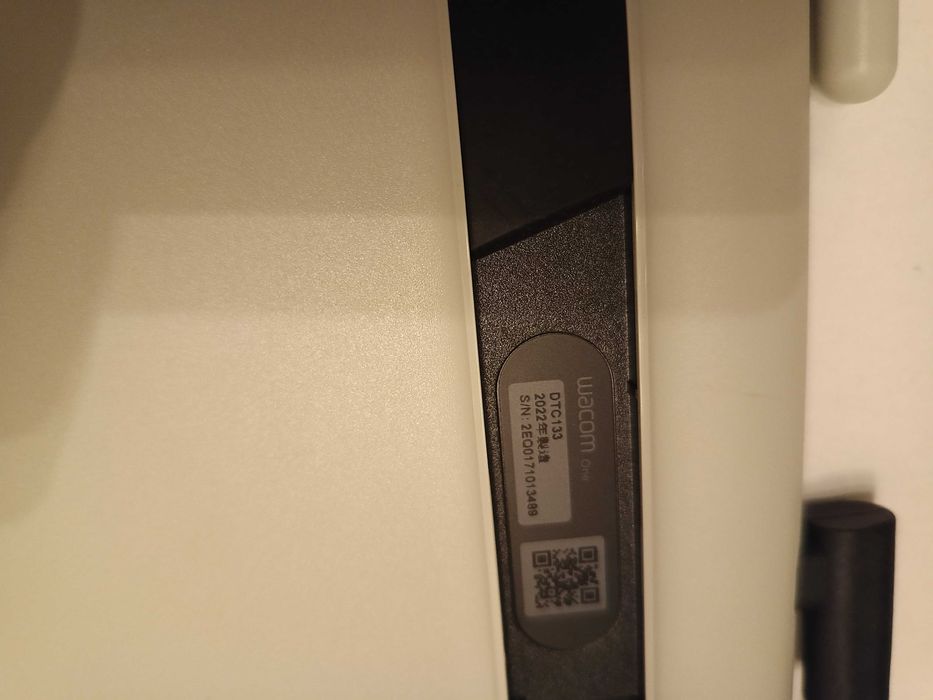 Wacom one 13" Creative Pen display 2022 таблет за рисуване