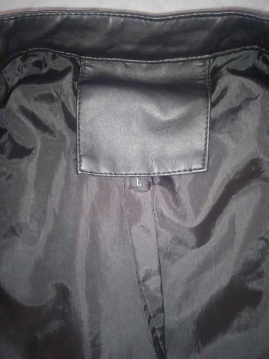 Коженная куртка.