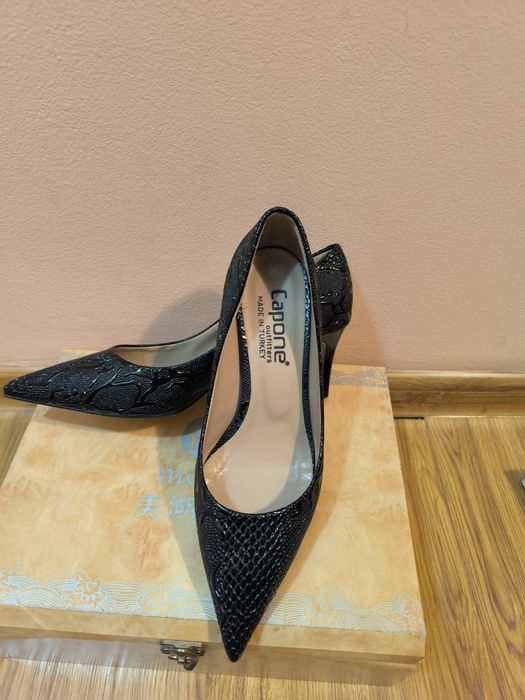 Туфли продаются.