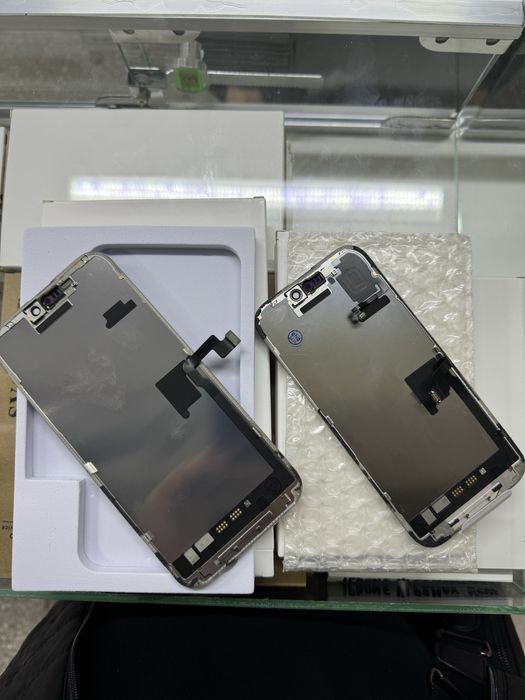Продам экраны на Iphone