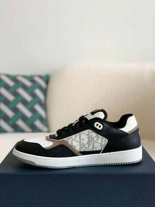 CD B27 / Light Grey / Brown / Black