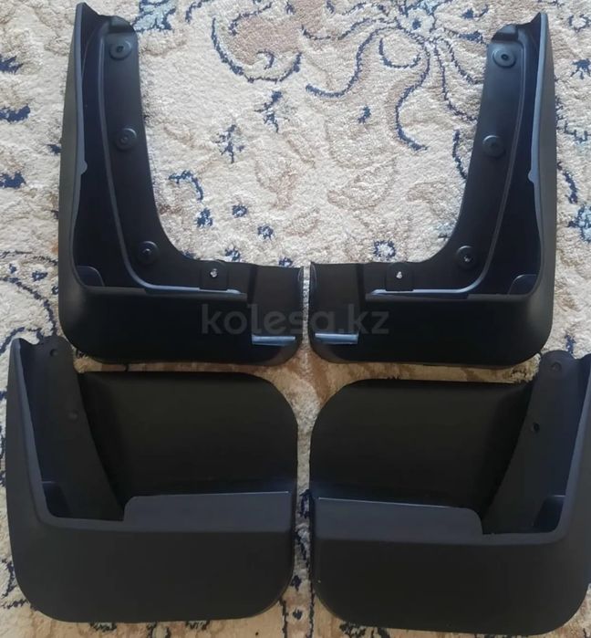 Брызговик Subaru Forester