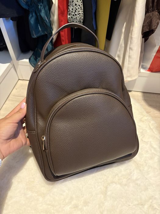 Дамски чанти Guess, LV, Converse …