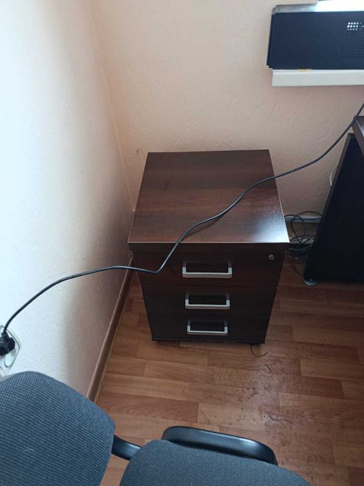 Офисная мебель б/у