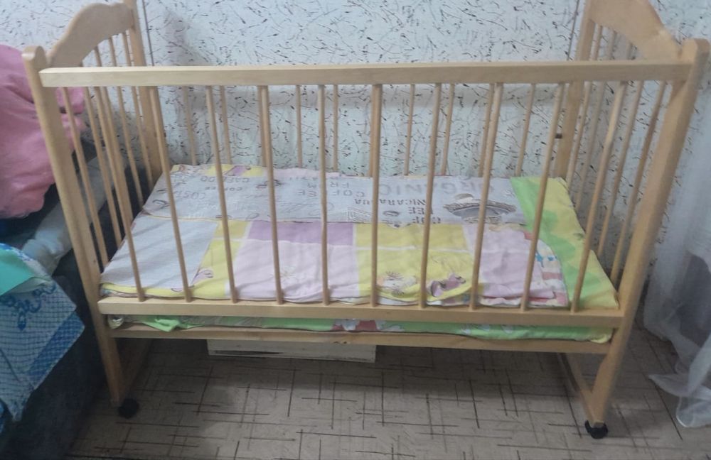 Продам детскую кроватку
