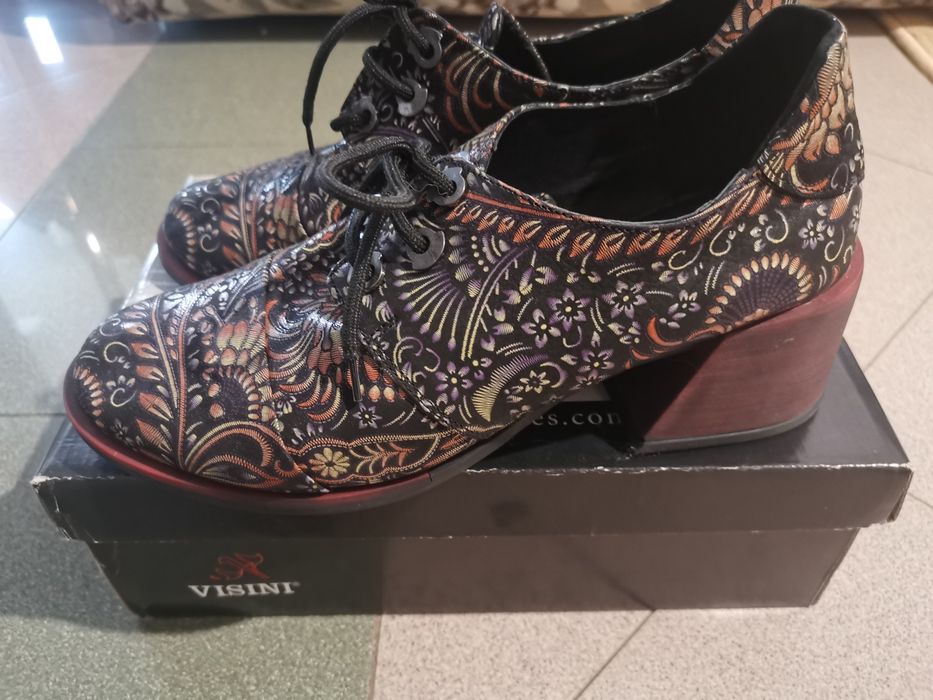 Естествена кожа обувки