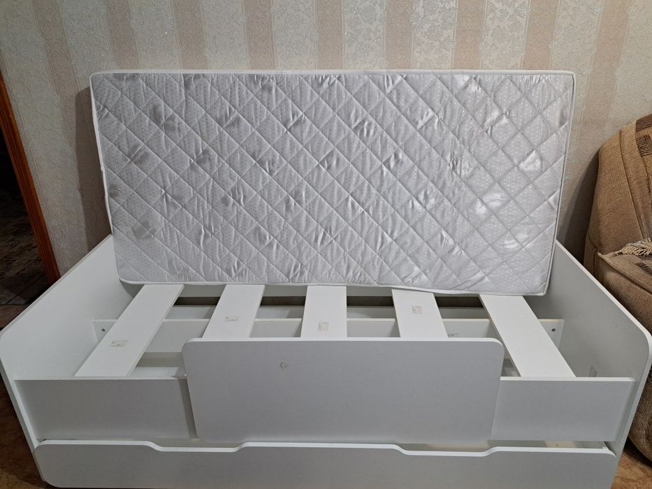 Подростковая кровать для двоих детей