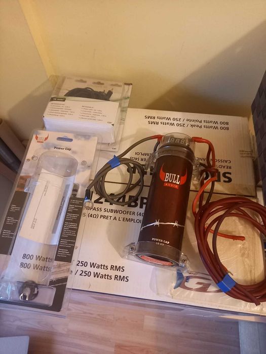 Sistem audio auto Alpine Bass, Casetofon, Statie