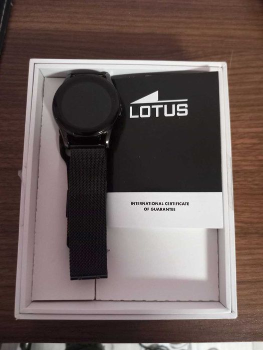 Смарт часовник Lotus с гаранция