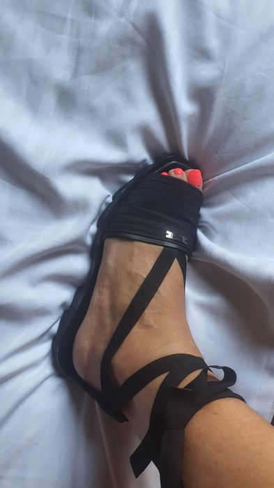 Сандали 38 номер