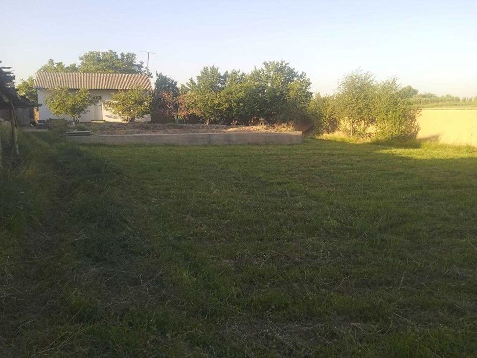 uy sotiladi Zangiota tumani nazabek