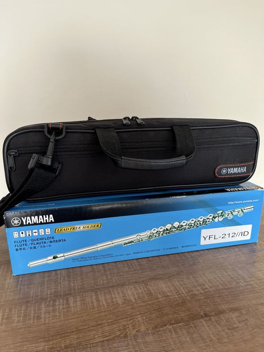 Flaut Yamaha YFL-212