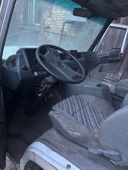 Продаю Бус Меседес MB 100