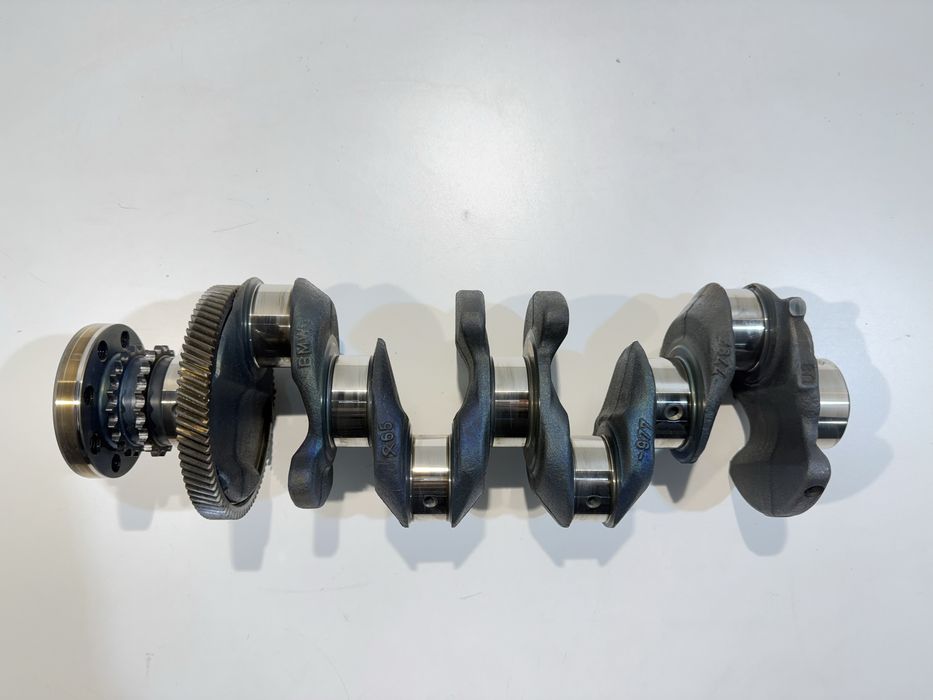 Продаваме колянов вал за BMW N47D20