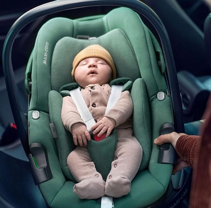 Maxi-Cosi Pebble 360 i-Size Scoica Car Seat baby