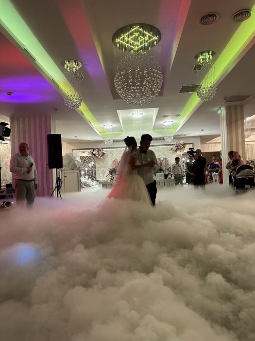 Cabina foto/platforma 360/Baloane fum/Artificii/Fum greu/Gender reweal