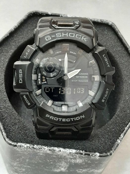 Casio G-SHOCK  GBA-900