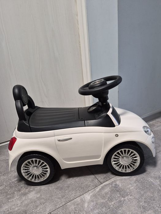 Кола за бутане с крачета Fiat 500