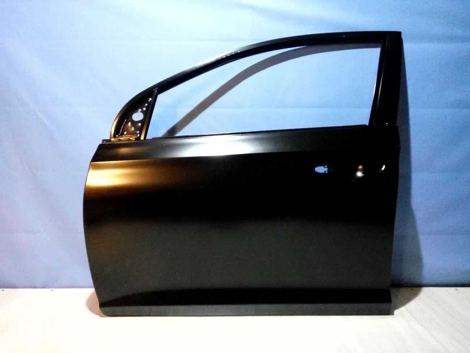 Дверь передний/задний на Хэндай Акцент 17-/ Hyundai Accent 17-