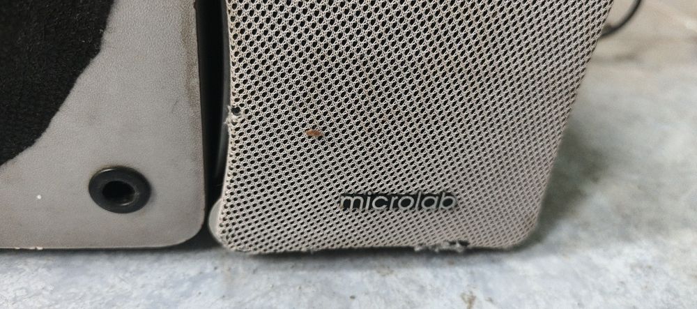 Microlab sambufer blutus ovozi baland