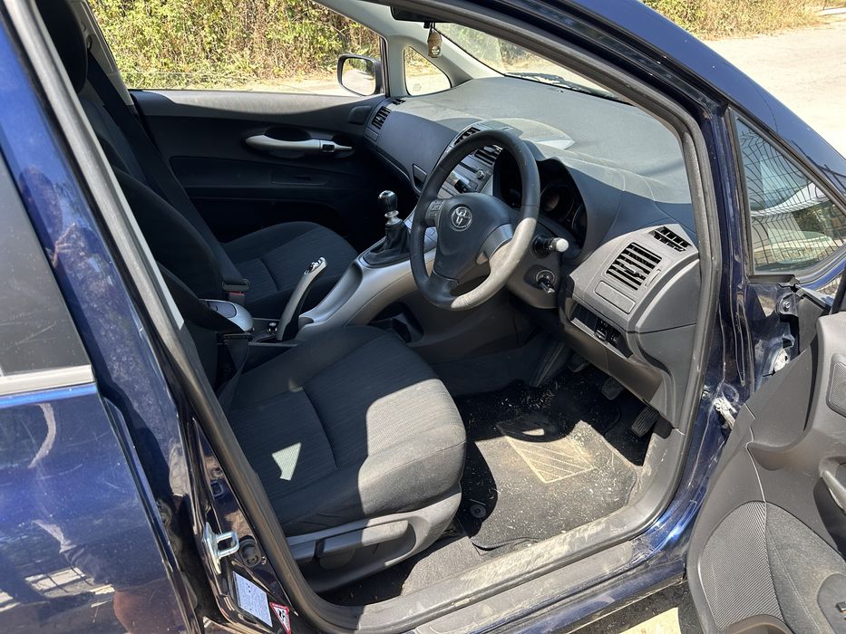 Тойота Аурис Toyota Auris 1.6 valvematic 132 кс НА ЧАСТИ!