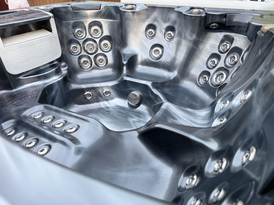 Jacuzzi 4SeasonsSpa ciubar piscina antracit