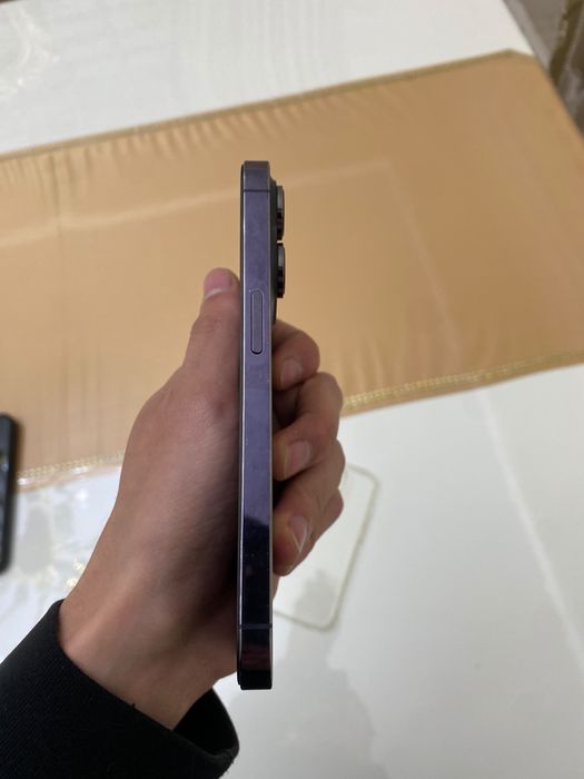 Продам iphone 14 pro в хорошем состоянии