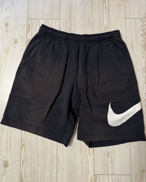 Къси панталонки Nike М размер