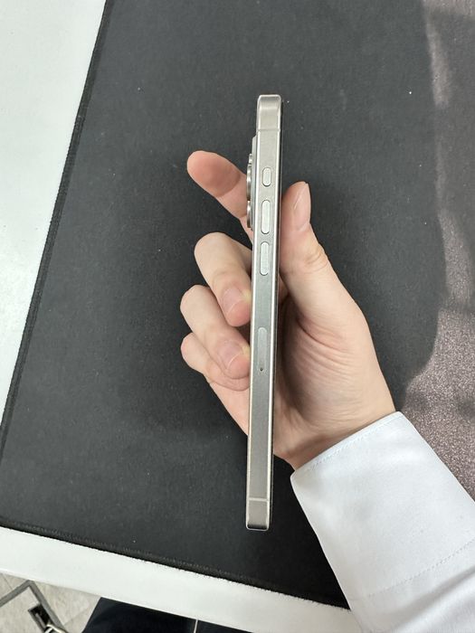 iPhone 15 Pro Max Titan ideal