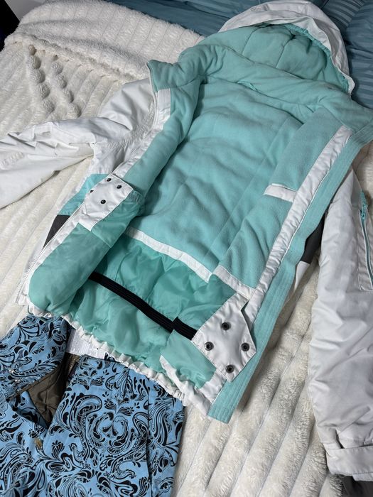 Set schi salomon cu clapari, bețe si costum complet