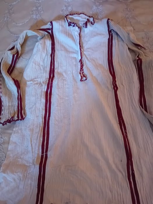 Риза  нашивана  мъжка  Риза с потури и..пищови