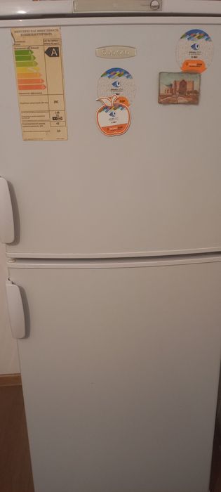 Продам холодильник