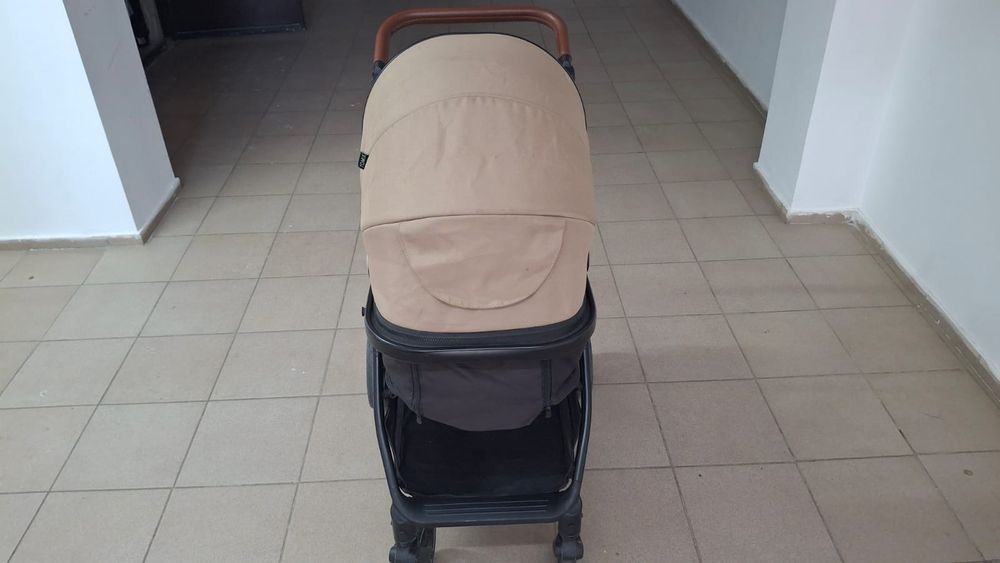 Продам коляску Tomix