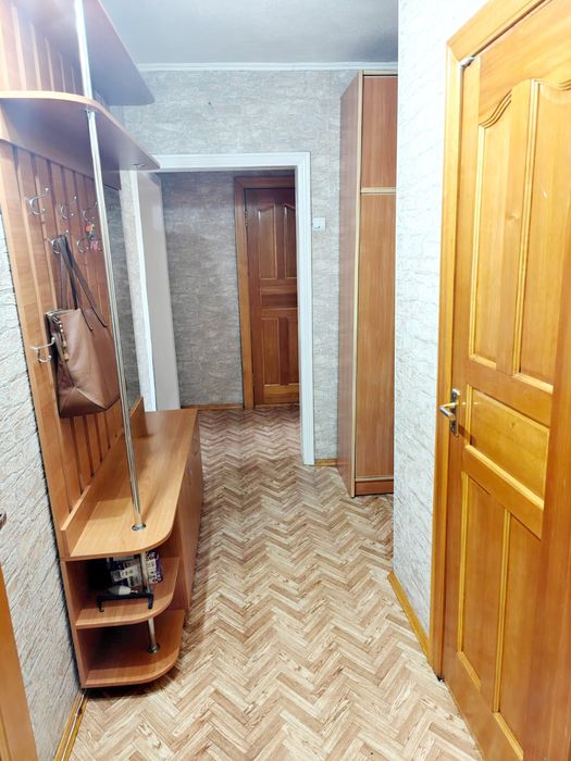 продам 2-х ком. 54кв. 3мкр. 4-этаж