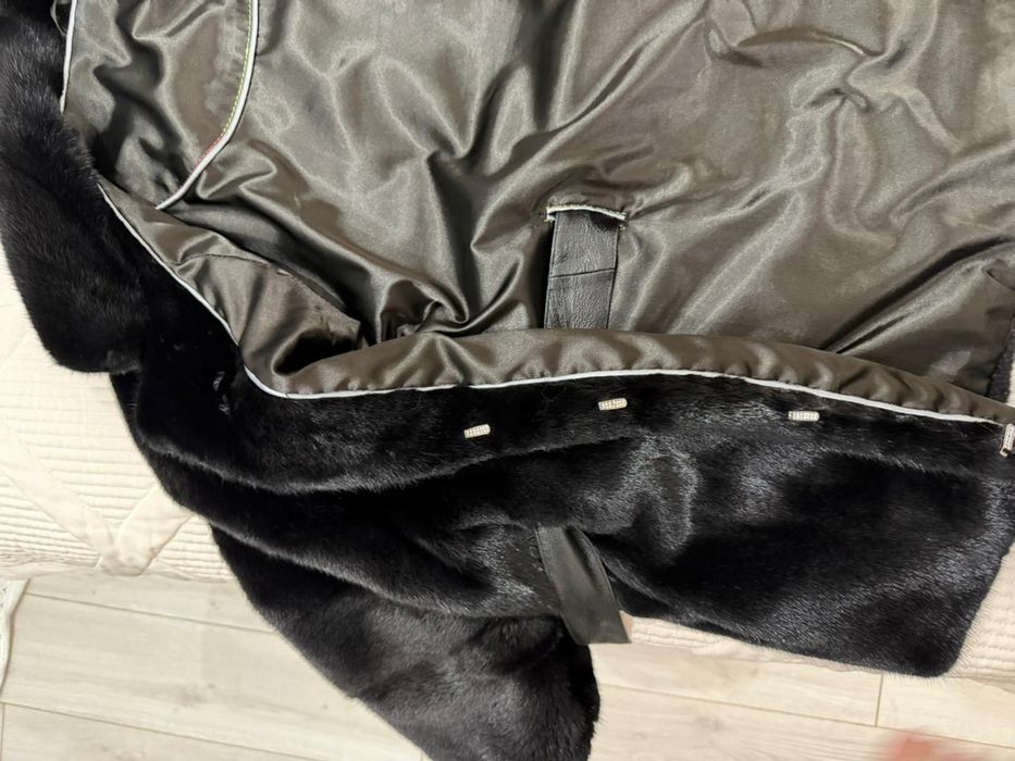 Продам норковую шубу