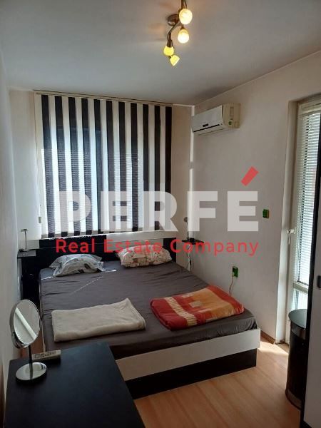 Продава се Тристаен апартамент в Бургас, Възраждане - 72 кв.м за 2175 €/кв.м - Снимка #7