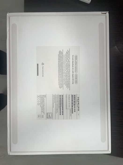 Macbook Air 2024 M3 16 ОЗУ 512 SSD