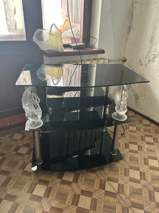 Отдам бесплатно старую тумбу