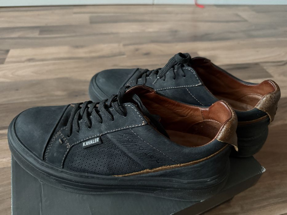 Кецове  КАВАЛЕР от естествен набук