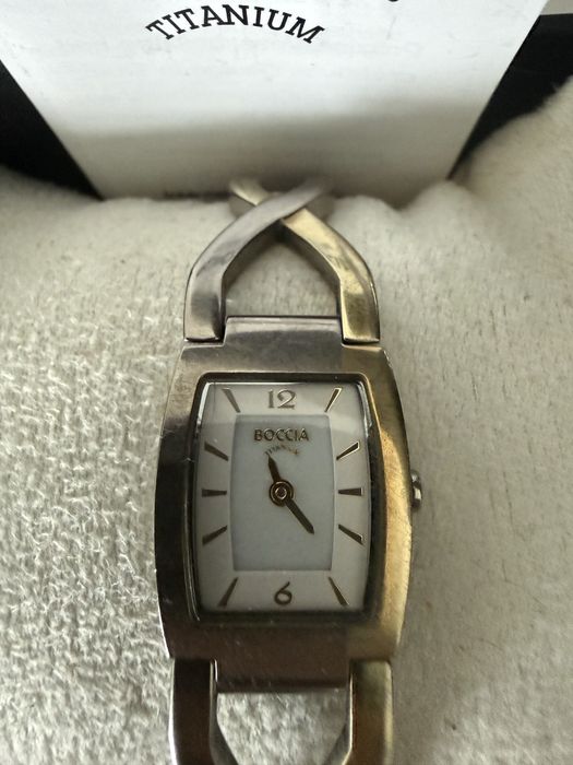 Женские часы Boccia
