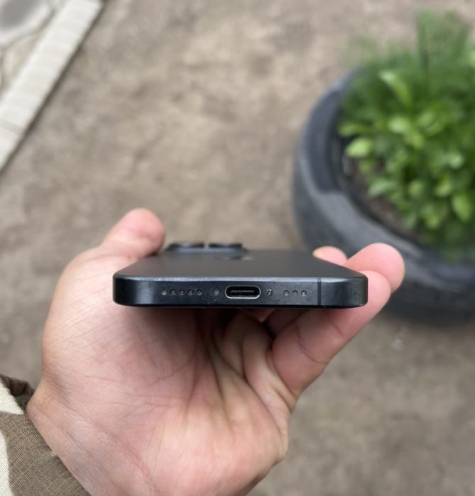 iPhone 15 Pro Black Titanium, 256 GB
